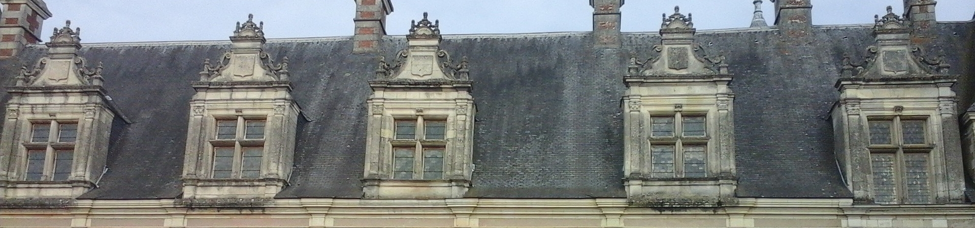 Fachada do Castelo de Chateaubriant, na França.