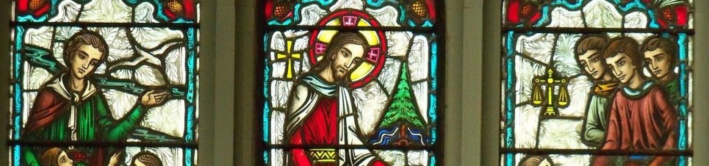 Imagem de um vitral em uma igreja.