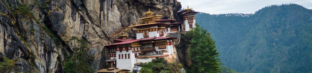 Mosteiro de Takshang no Butão