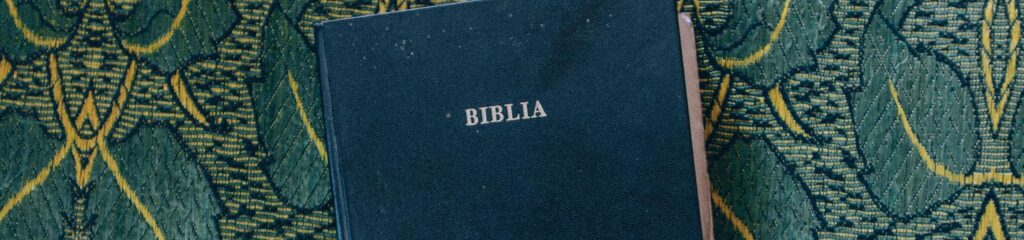 Capa de uma Bíblia